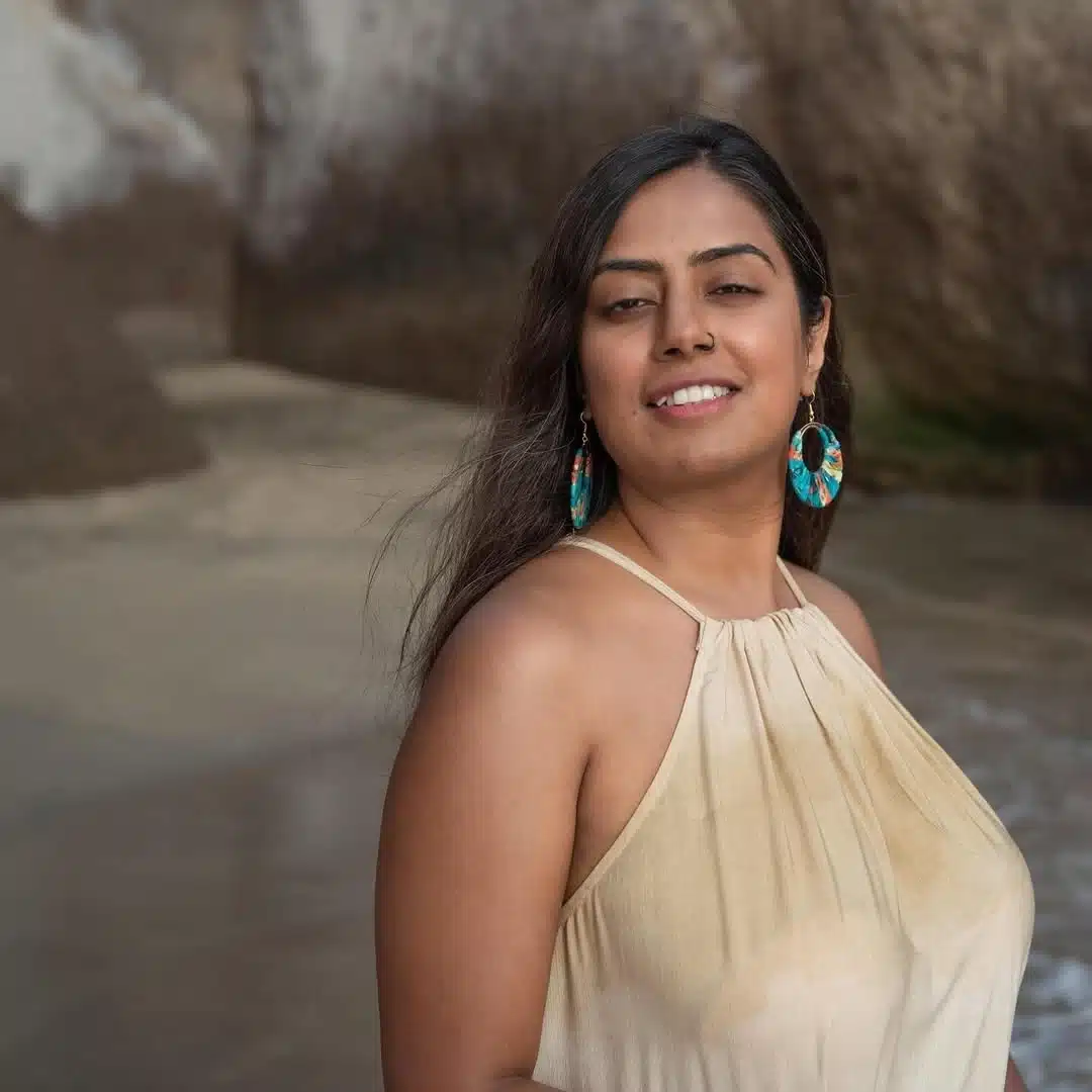 Wife Sharing Vacation Submitted by Users 🔥 Flashing hotwife caption: I love the photos of this bitch! Sexy Girl With Big Boobs