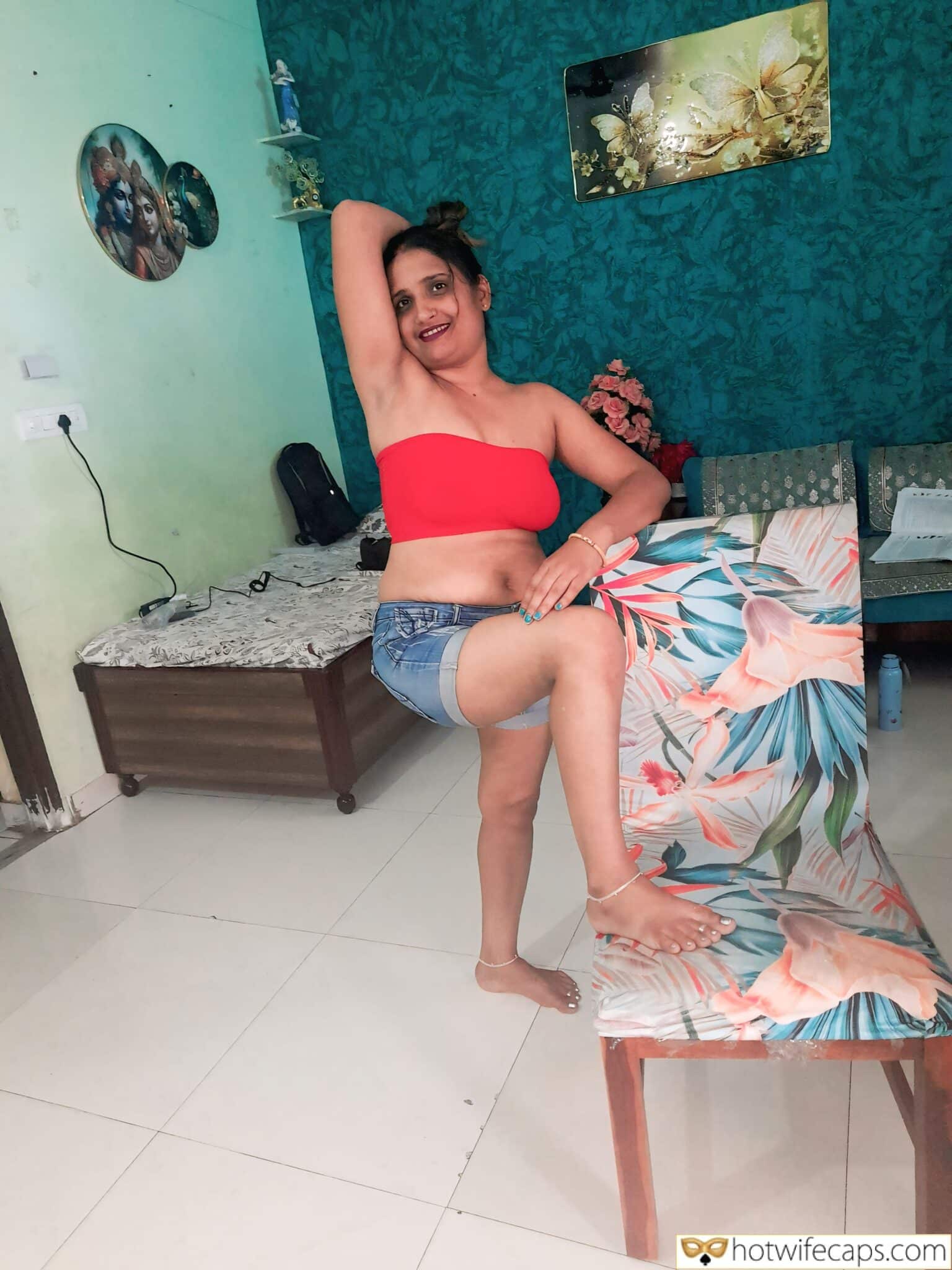 Tips Getting Ready Flashing Femdom Feet Barefoot Anklet hotwife caption: 93/100 — like it! Hot Indian Lusty Babe