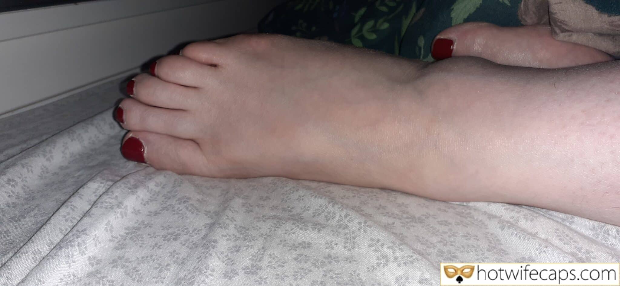 Wife Sharing Submitted by Users 🔥 My Favorite Feet Barefoot Anal hotwife caption: Sexual languor! Wife’s Cute Feet With Red Nails